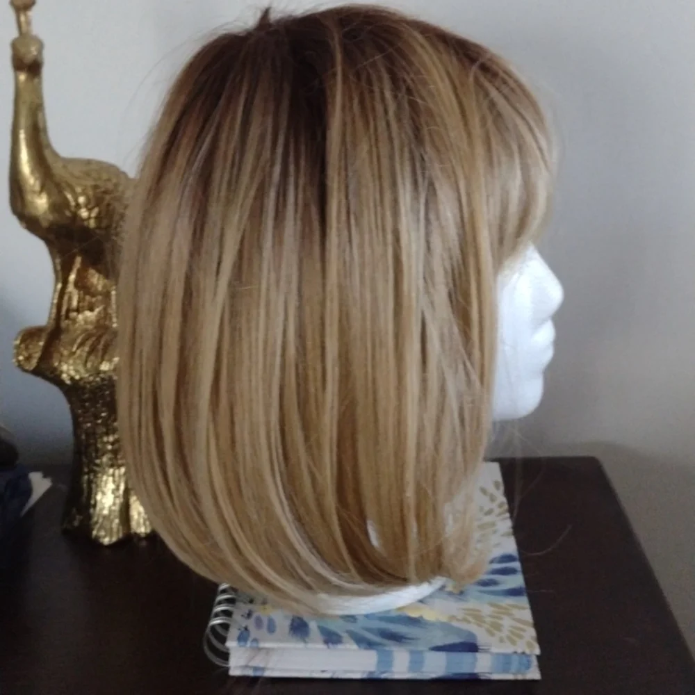 Wig - Picture 4 of 4